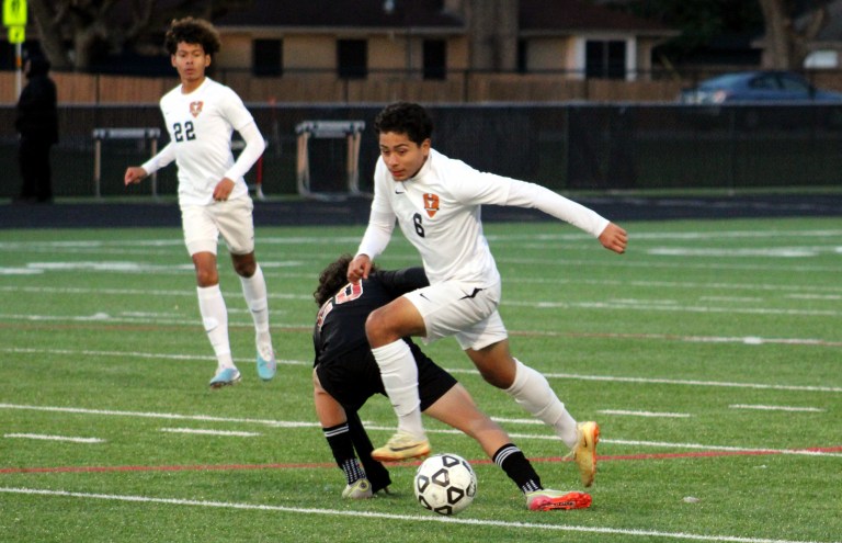Texas HS Boys Playoffs - Preview - Dobie vs. Jordan