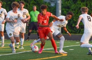 Two juniors from Western US among fall season's best
