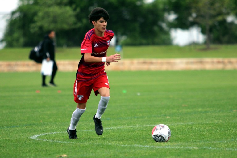 Essential midfielders from Texas at ECNL Florida