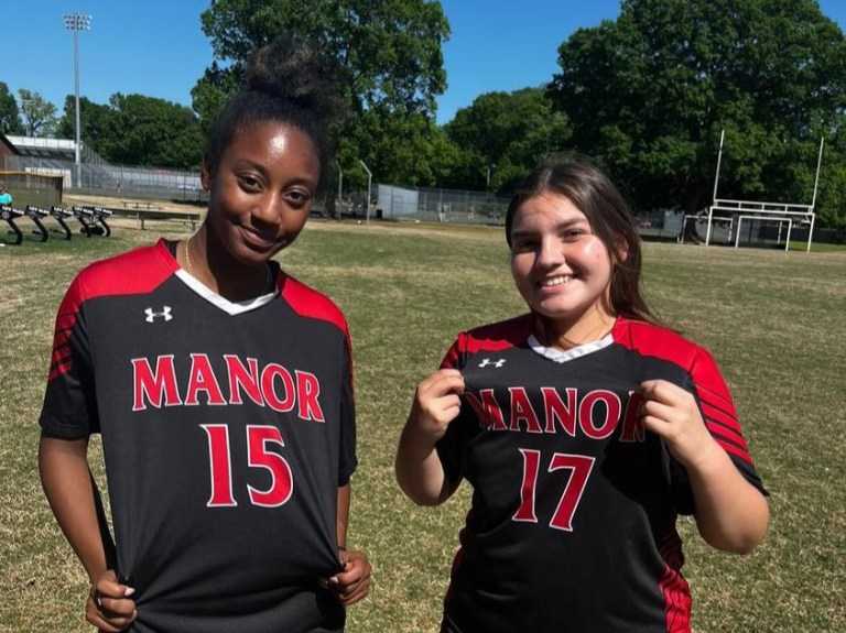 757 Senior Spotlight - Hampton Roads Class of &#039;24 Ladies