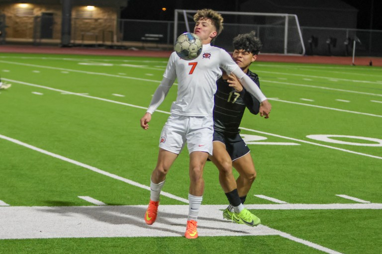 TX: Jordan and Seven Lakes even in big district match