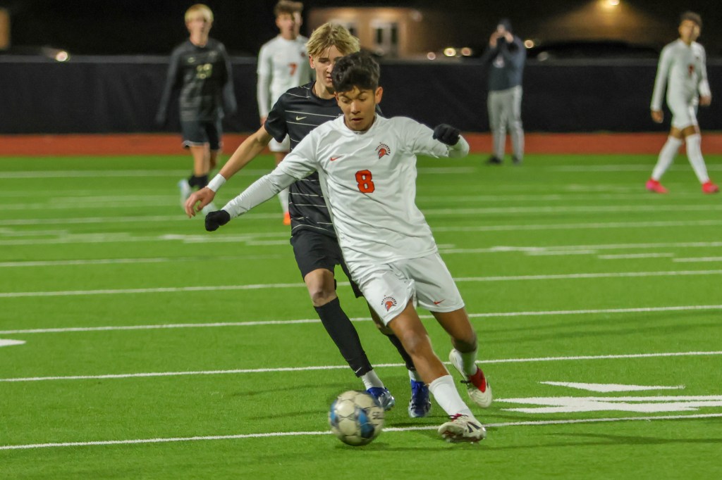 Texas HS Boys: Jordan vs. Seven Lakes – Photos