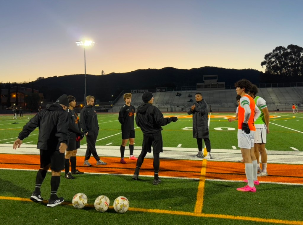 CA &amp;#8211; SCVAL Boys Soccer: Hotly Contested match in Los Gatos