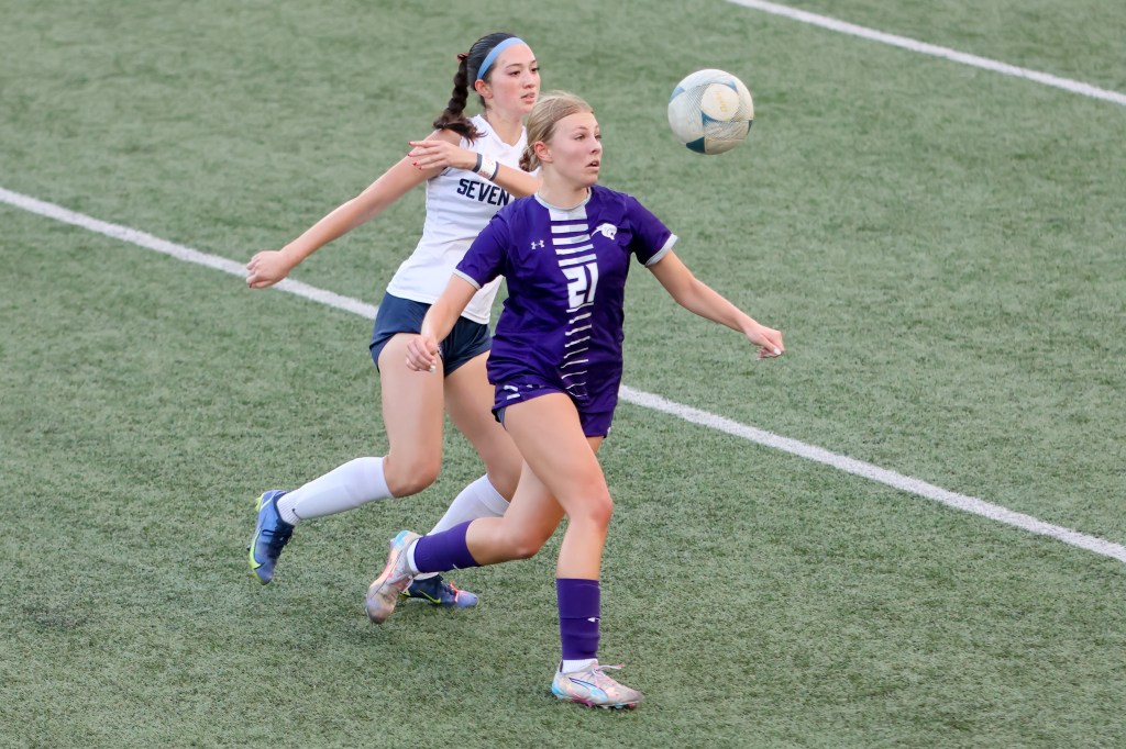 Texas HS Girls Playoffs: Ridge Point vs. Seven Lakes – Photos