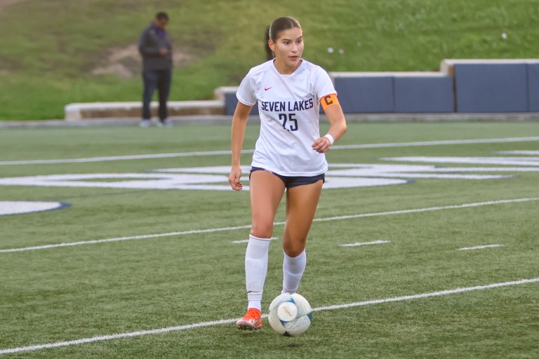 TX Playoffs: Senior defenders push Seven Lakes past Ridge Point