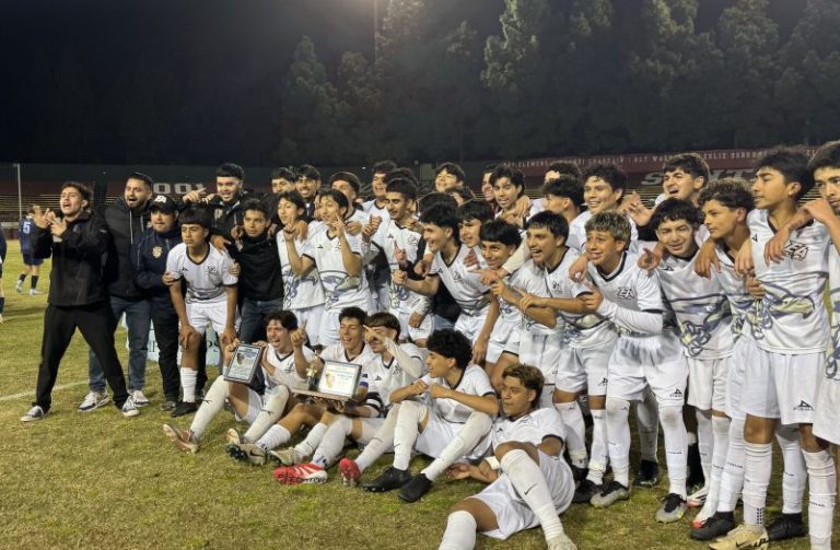 Everett Alvarez Eagles soar over Bellarmine in DI Finals Match