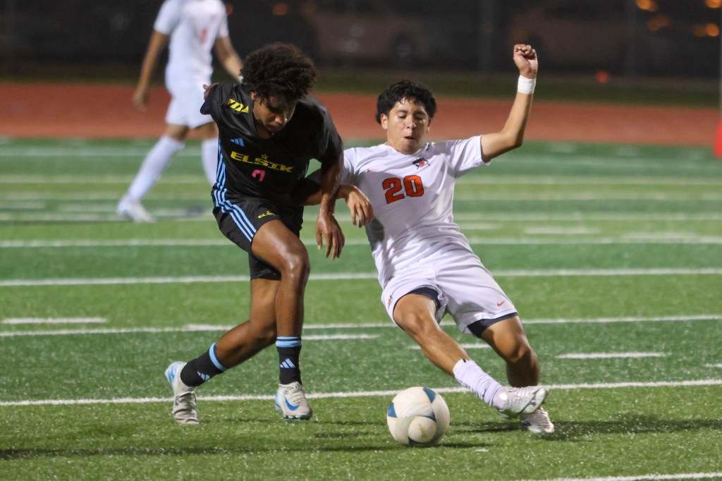 Texas HS Boys Playoffs: Alief Elsik vs. Seven Lakes &amp;#8211; Photos