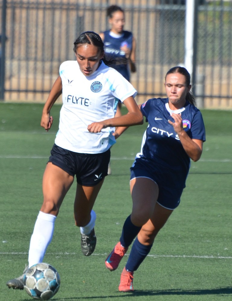 Ariana Yslas