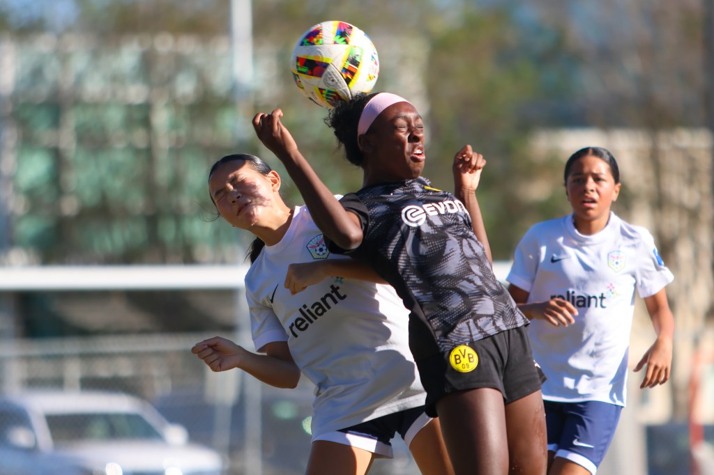Girls Academy U15: Rise SC vs. BVB IA Texas &amp;#8211; Photos