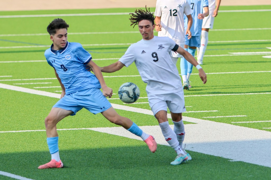 Texas HS: Clements vs. Goose Creek Memorial – Photos