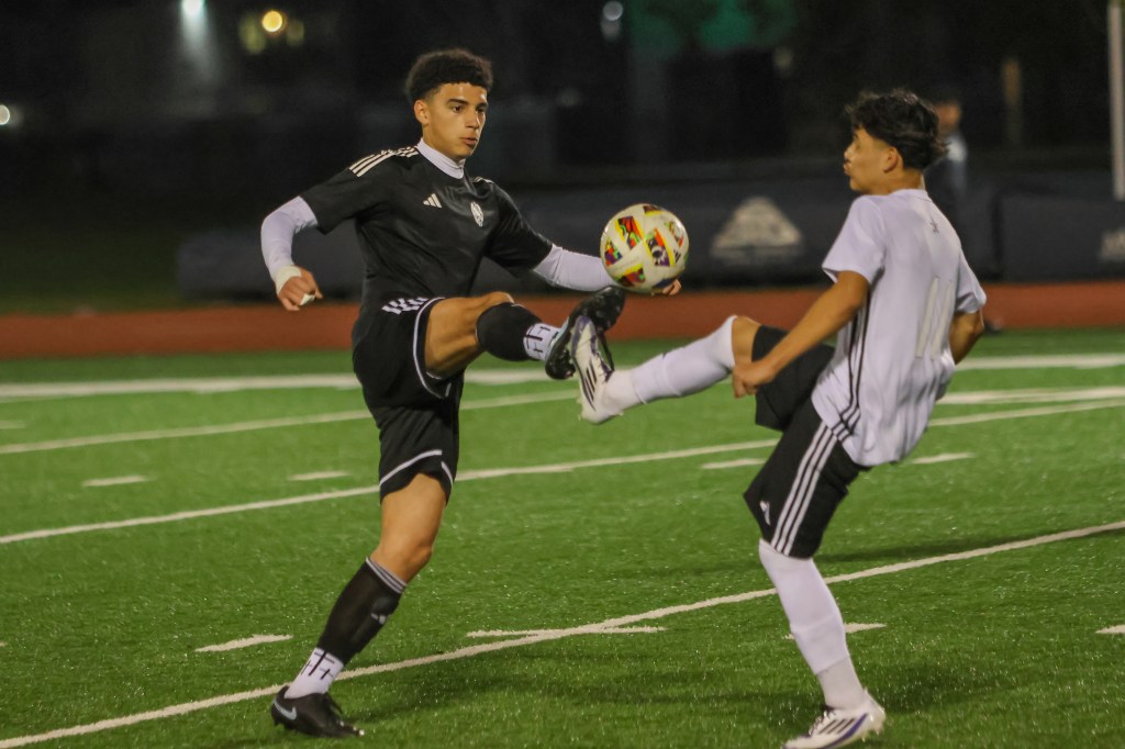 Texas HS: Stratford. vs. Northbrook – Photos