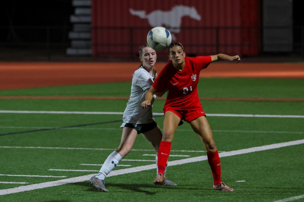 Texas HS: Memorial vs. Stratford – Photos