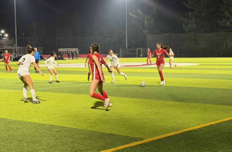 Carondelet dominates the 2nd half to secure 1st place