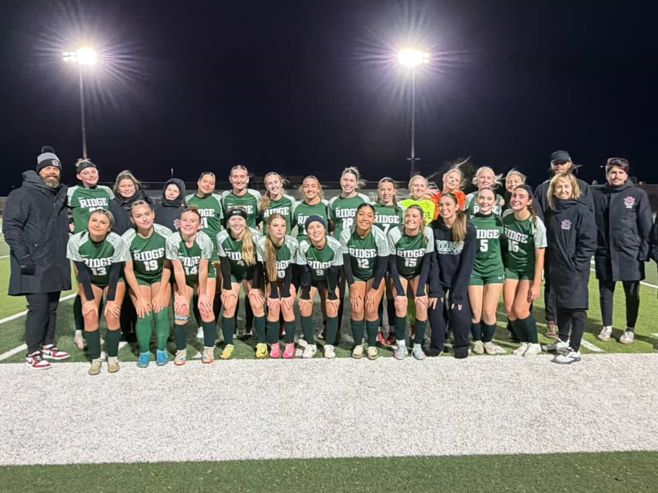 Mountain Ridge prepares for battle against 16-3-2 Crismon, AZ