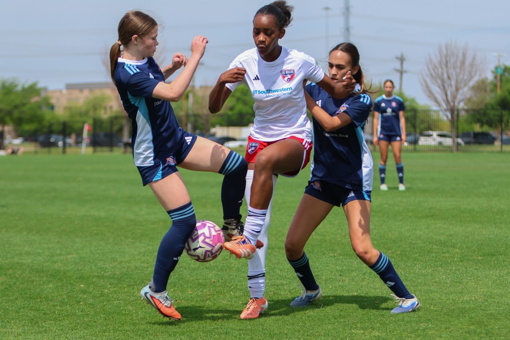 Dallas Cup: Day 3 Girls Photos