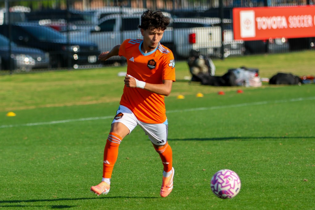 Dallas Cup Dynamic Boys Midfielders