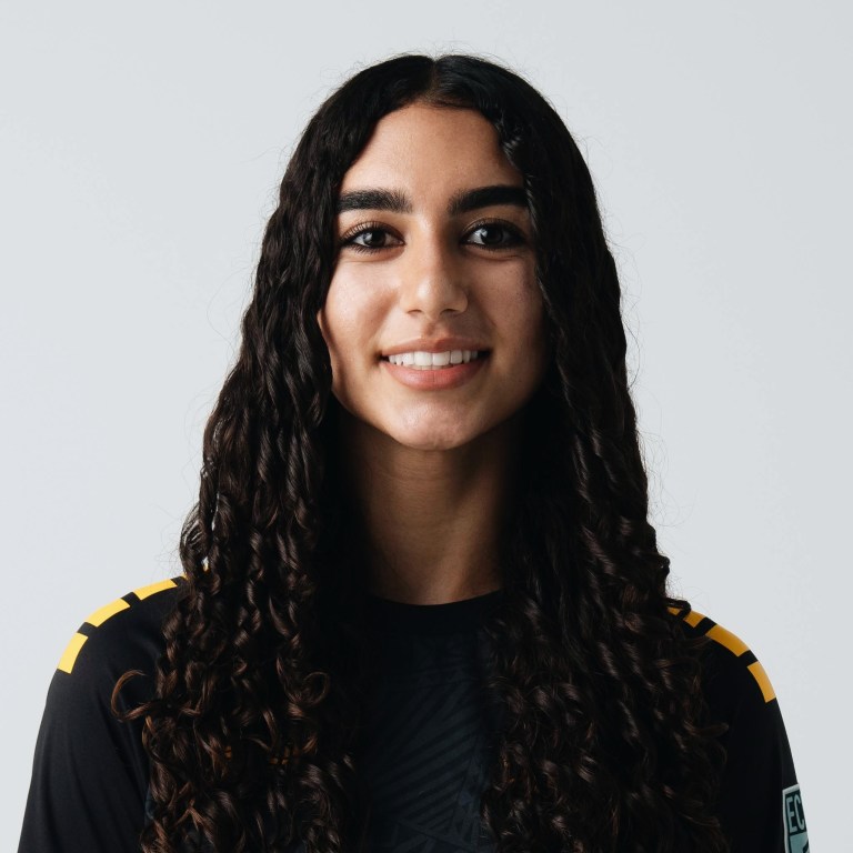 Aunia Champiri