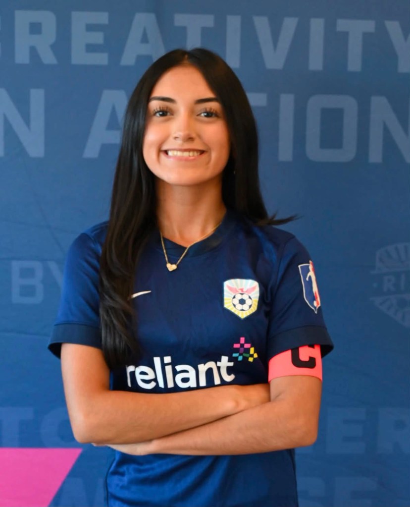 Izabella Resendez