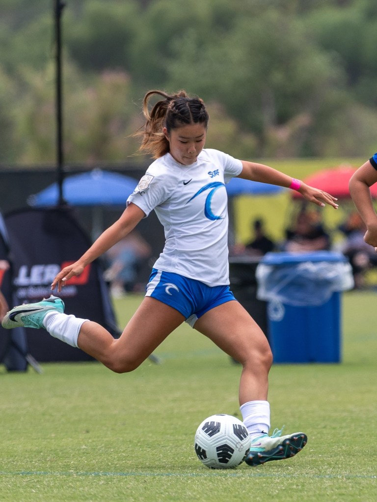 Ella Ahn